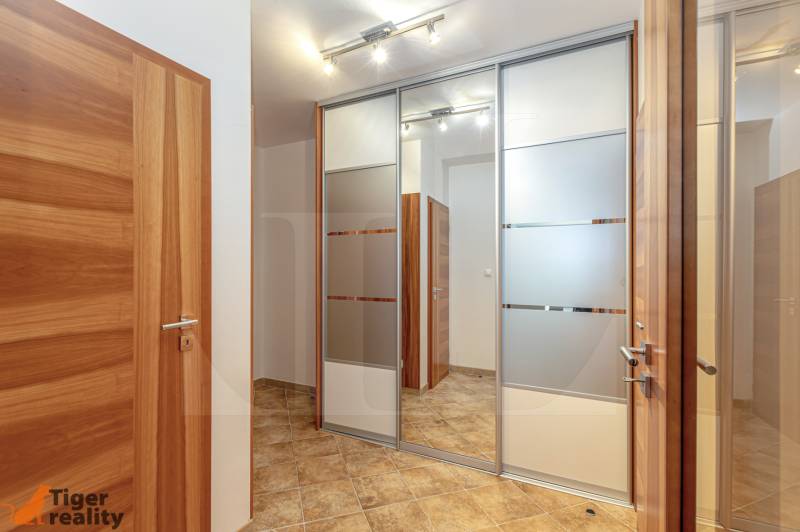 16  R 567.jpg